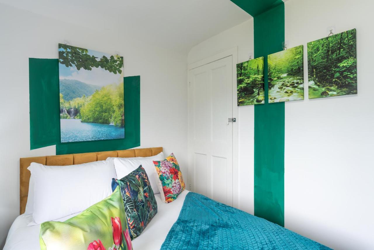 Aseda 4 Bedroom Private Parking, Game Zone -Pool Table, Garden Home Kingston upon Hull Bagian luar foto