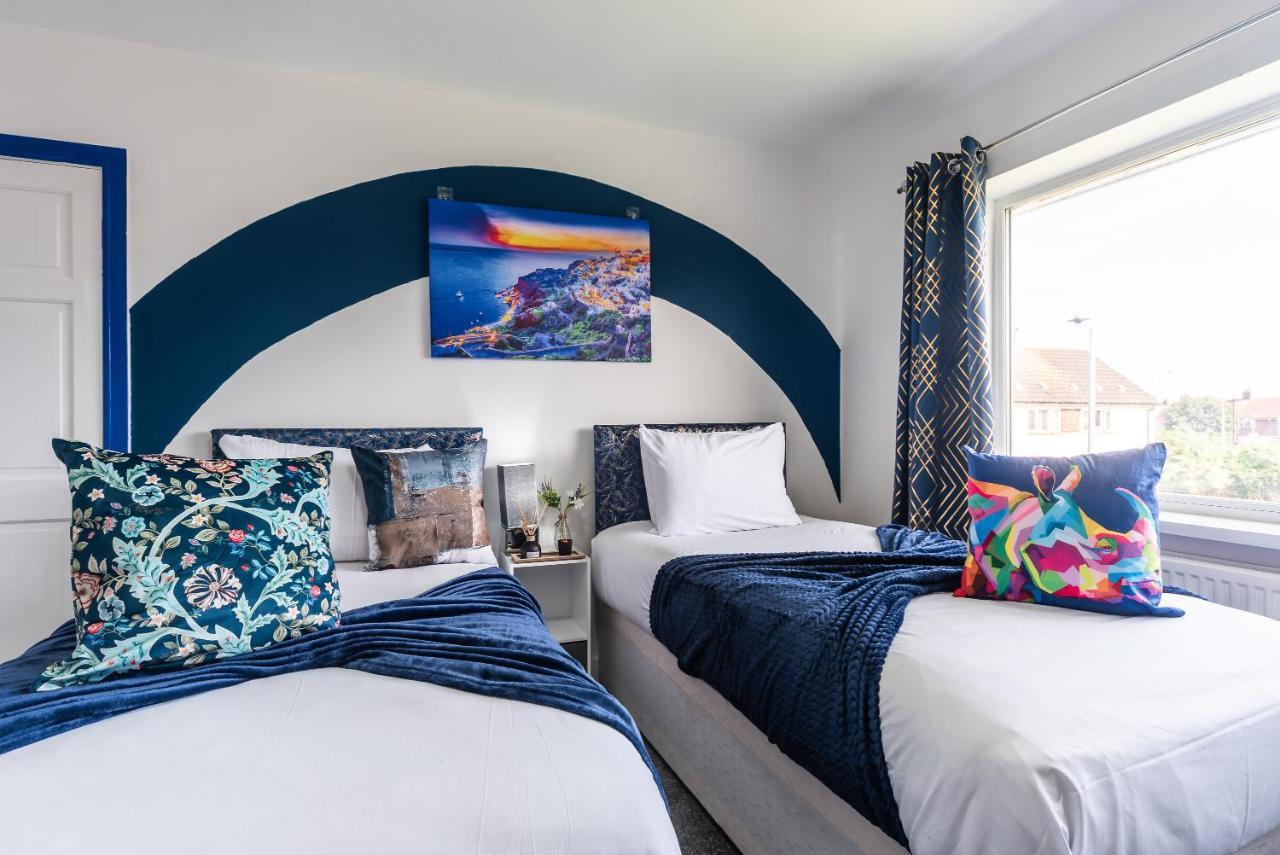 Aseda 4 Bedroom Private Parking, Game Zone -Pool Table, Garden Home Kingston upon Hull Bagian luar foto