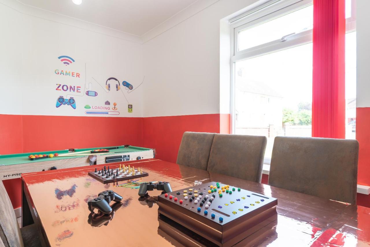 Aseda 4 Bedroom Private Parking, Game Zone -Pool Table, Garden Home Kingston upon Hull Bagian luar foto